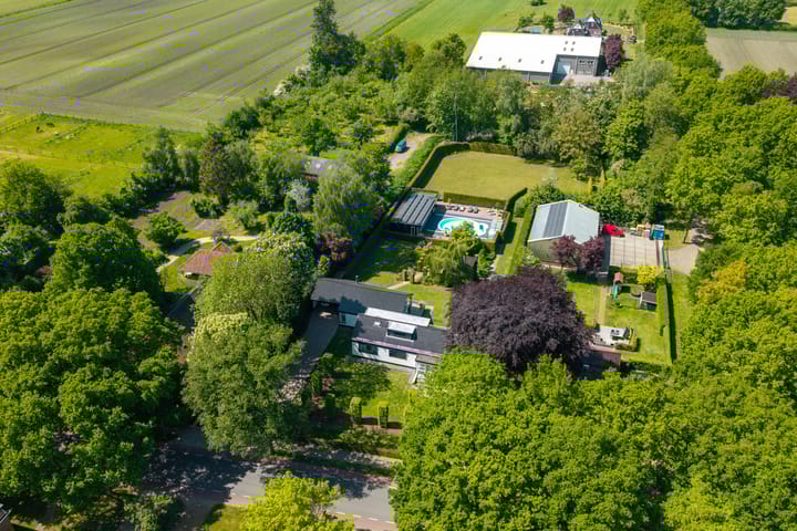 Foto 70 van Hoofdweg 15