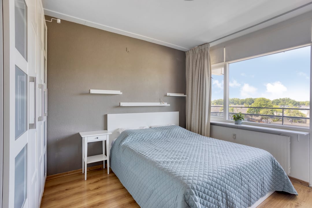 Foto 16 van Nederlandplein 18