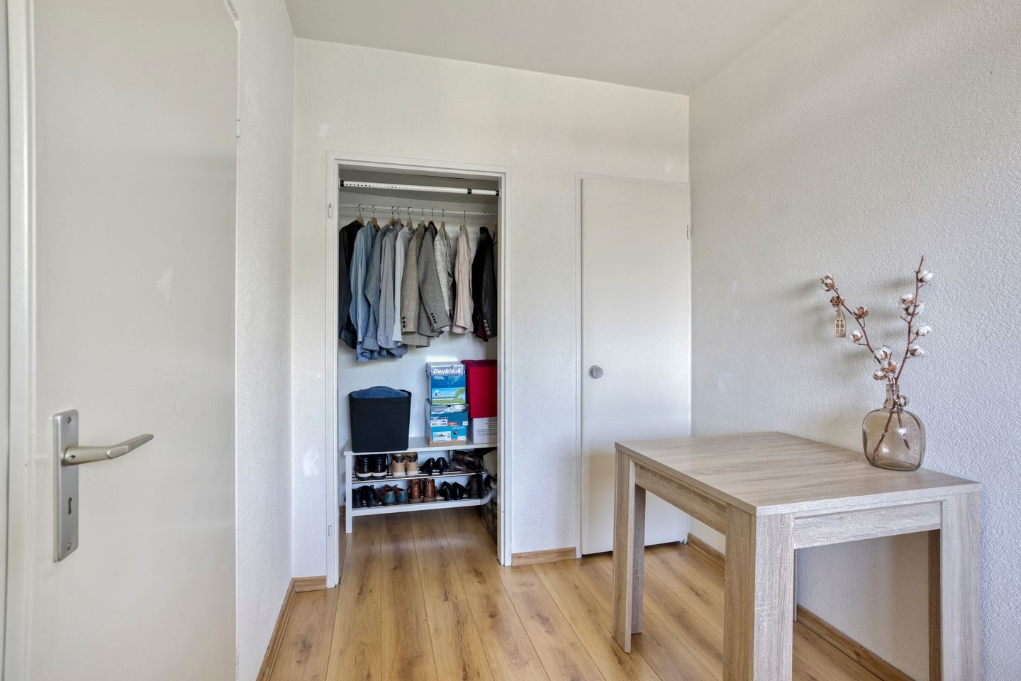 Foto 20 van Nederlandplein 18