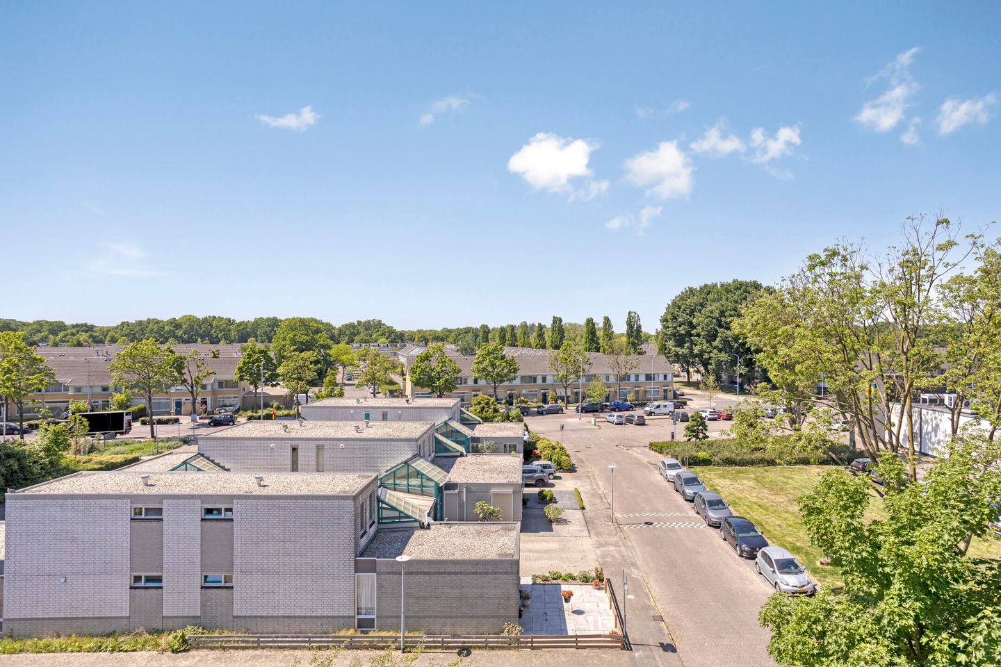 Foto 25 van Nederlandplein 18