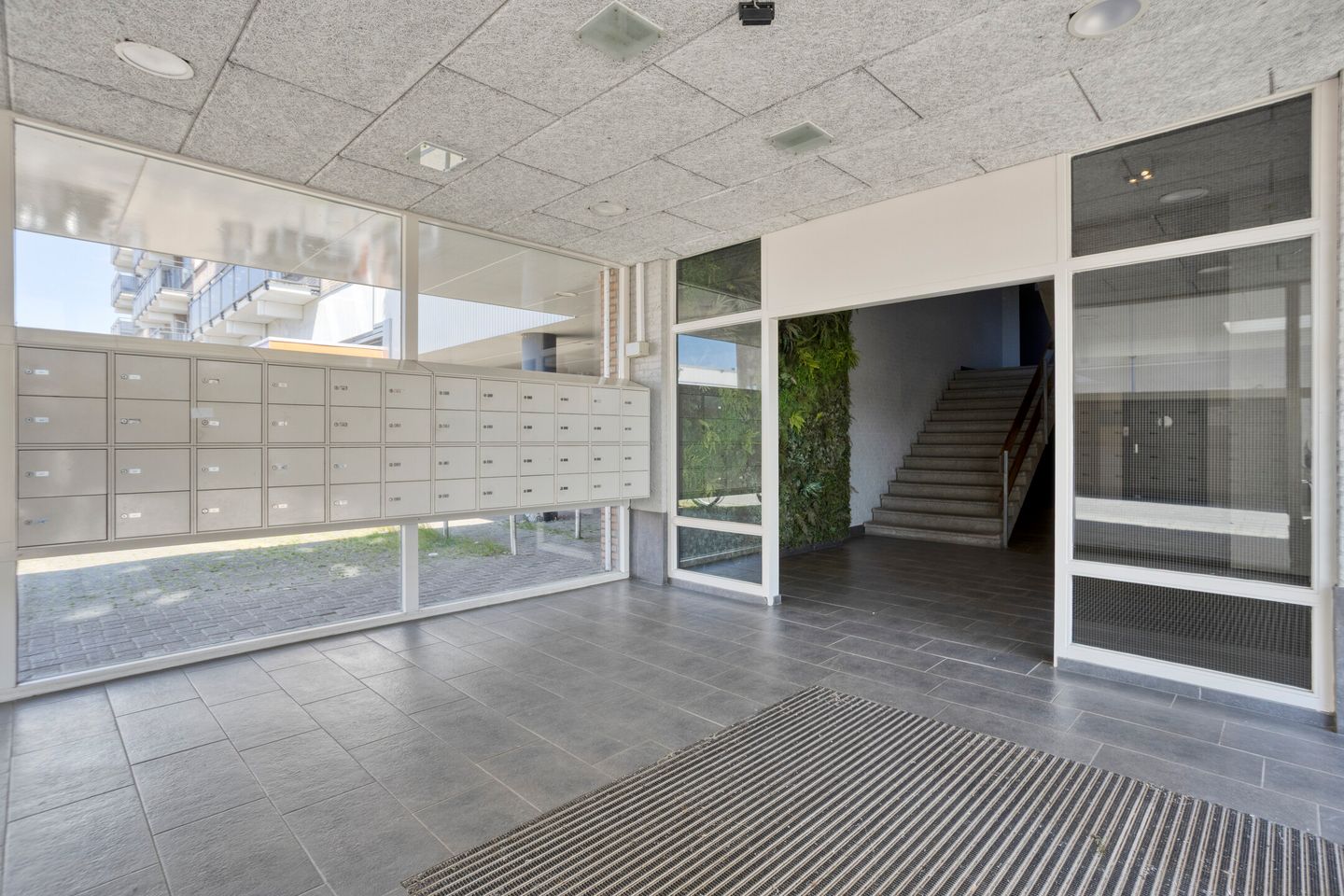 Foto 29 van Nederlandplein 18