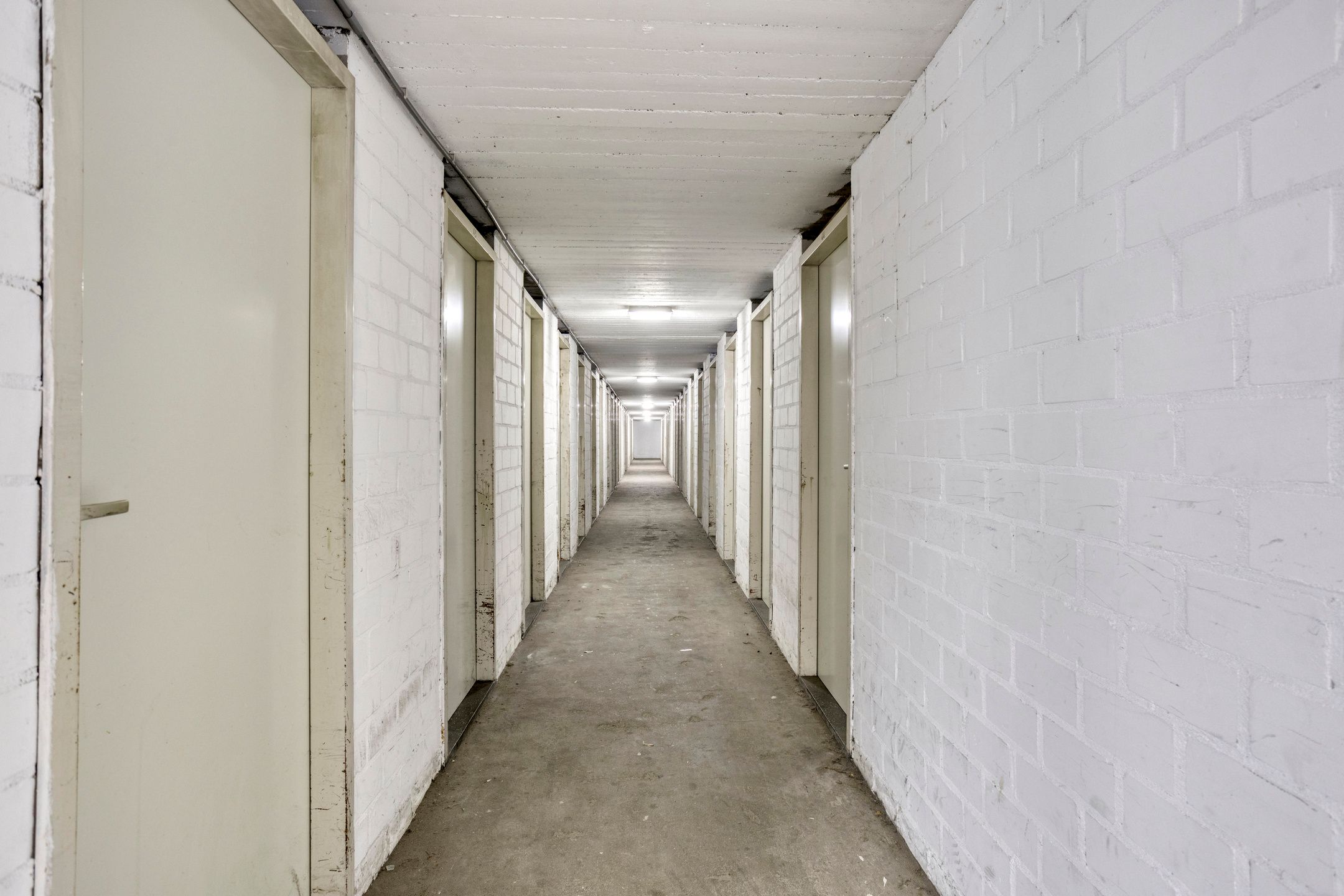 Foto 30 van Nederlandplein 18