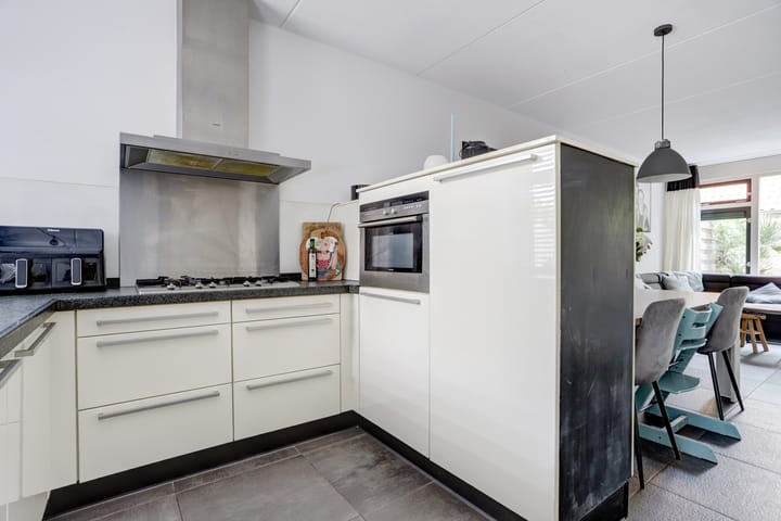 Foto 12 van Zuidwellestraat 39