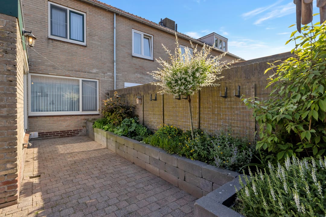 Photo 37 of Sperwerstraat 5