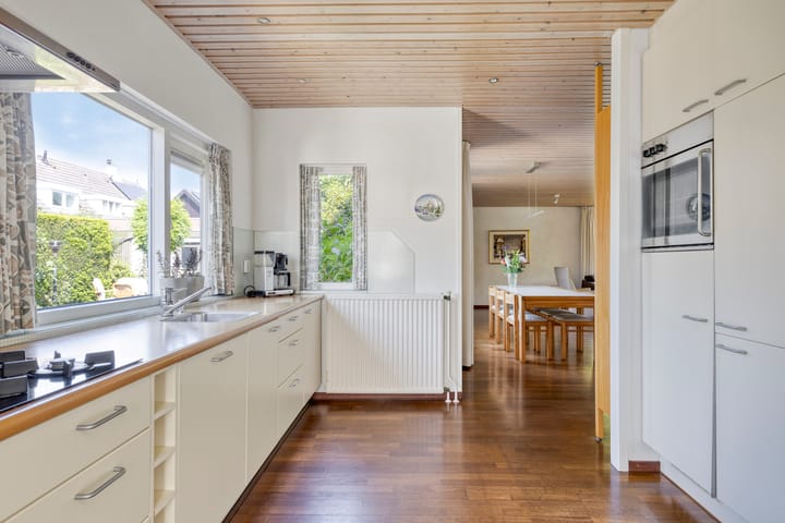 Foto 5 van Mercury 10