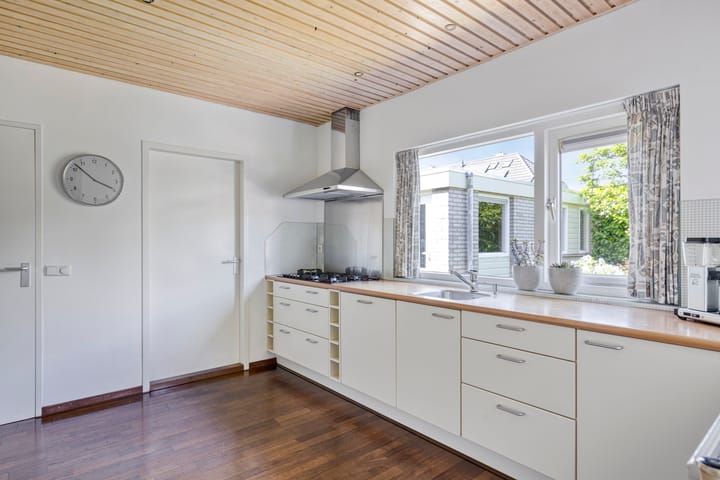 Foto 19 van Mercury 10