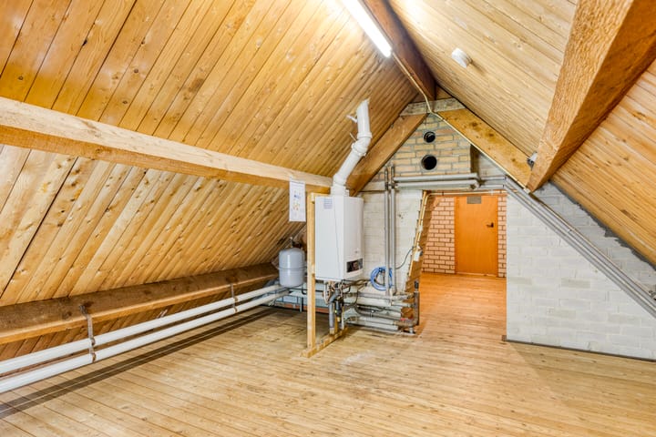 Foto 38 van Mercury 10