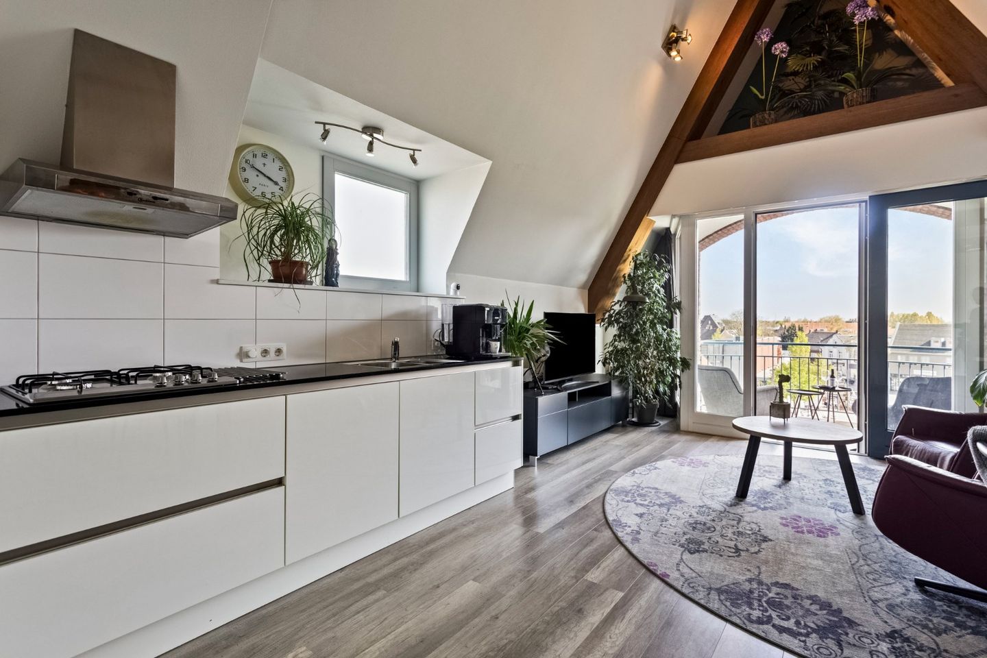 Foto 19 van Burgemeester Wijnenstraat 6