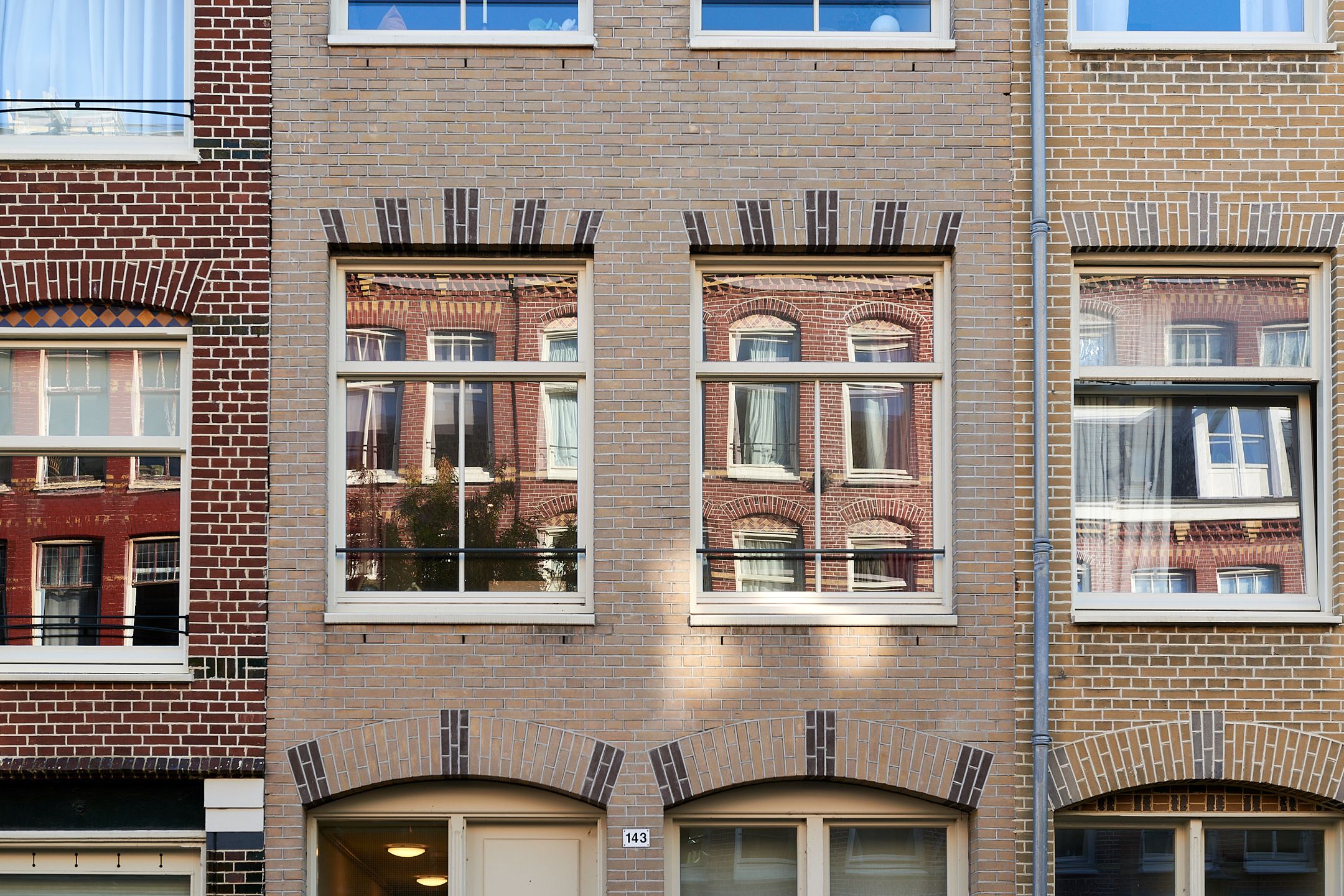 Foto 3 van Van Hogendorpstraat 143-1