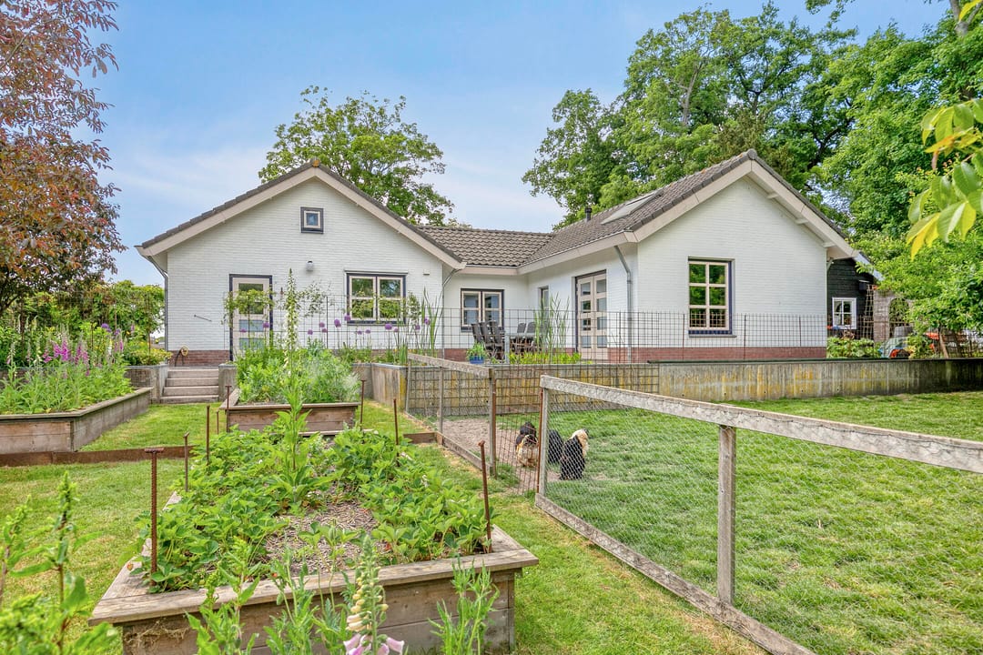 Foto 32 van Dorpsstraat 4