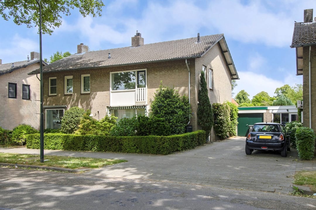 Foto 1 van Burg. Verwielstraat 99