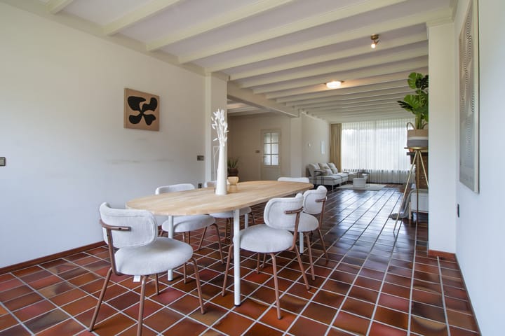 Foto 13 van Burg. Verwielstraat 99