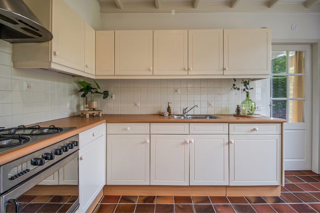 Foto 16 van Burg. Verwielstraat 99