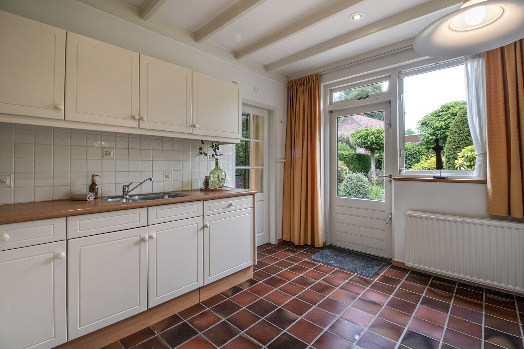 Foto 18 van Burg. Verwielstraat 99