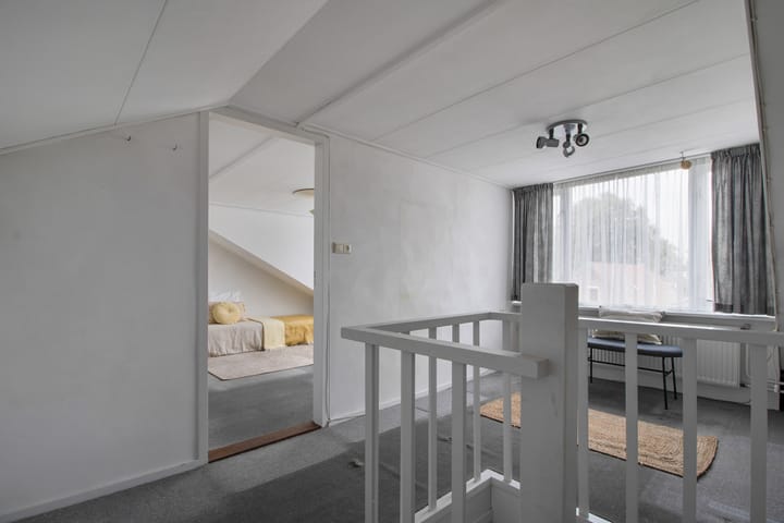 Foto 30 van Burg. Verwielstraat 99