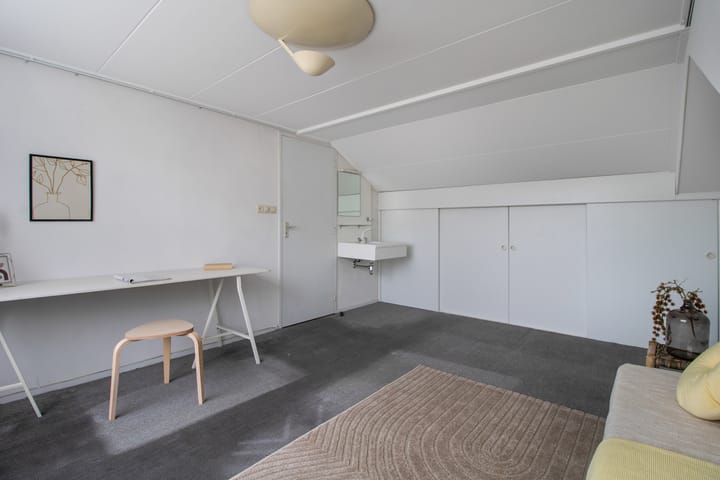 Foto 34 van Burg. Verwielstraat 99