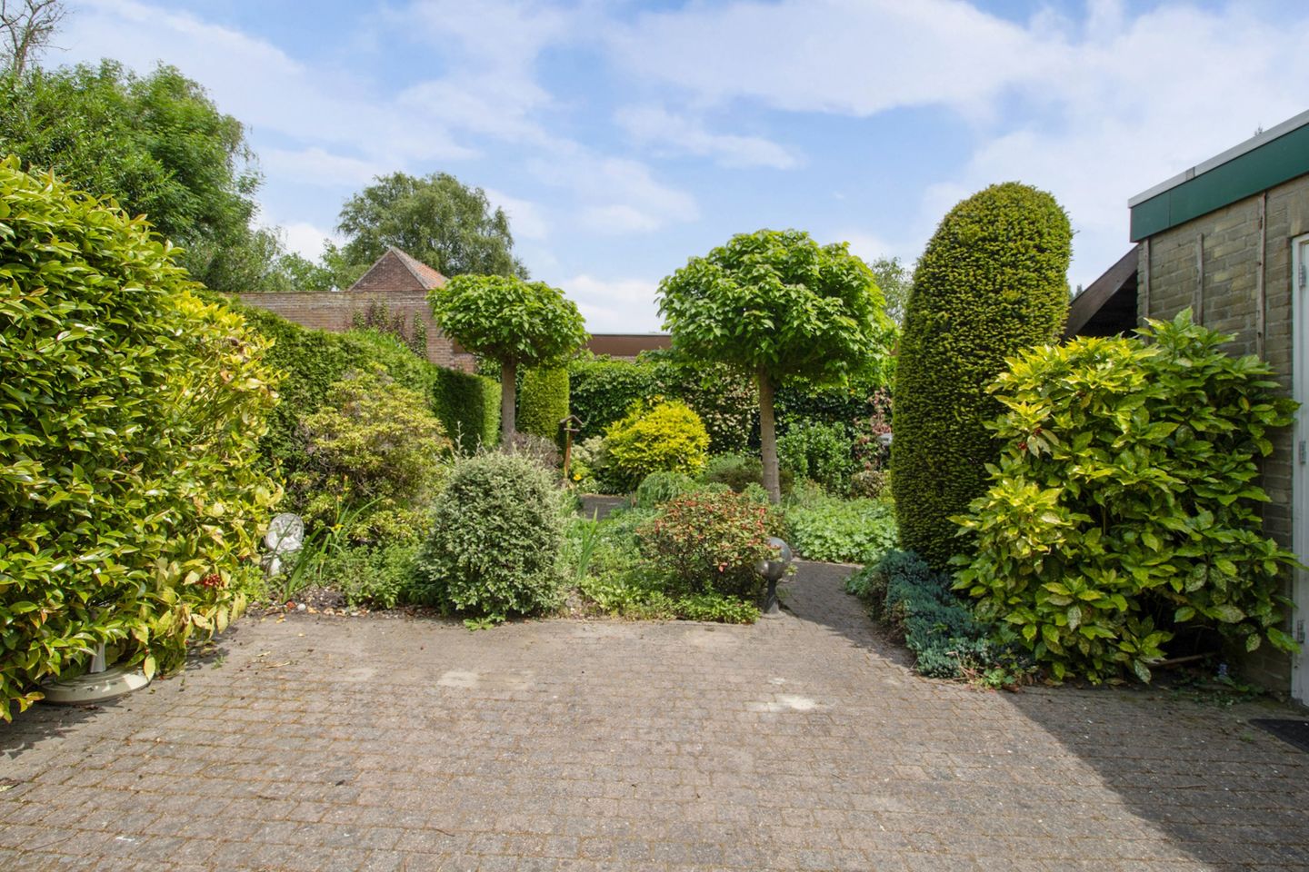 Foto 35 van Burg. Verwielstraat 99