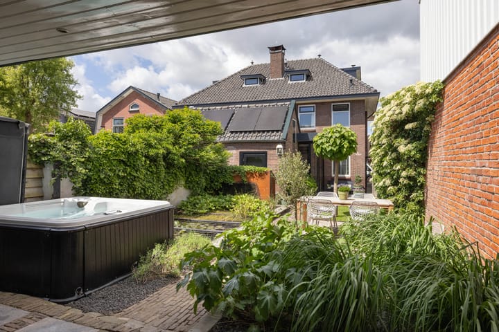 Photo 2 of Bongertsweg 12