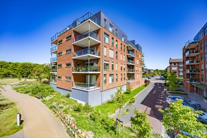 Photo 42 of van Vollenhovenlaan 42