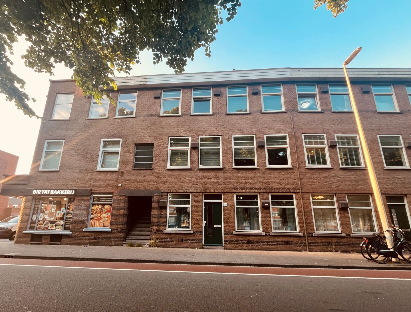 Bekijk foto 1 van Parallelweg 305