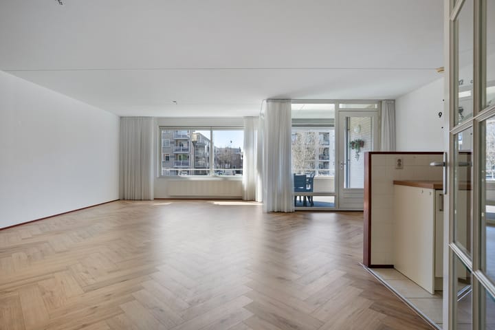 Foto 2 van Anna van Burenstraat 39