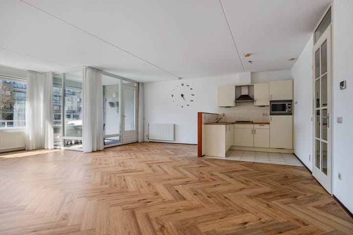 Foto 4 van Anna van Burenstraat 39