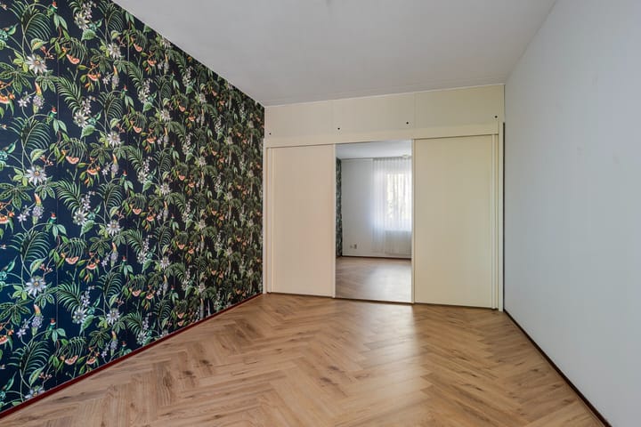 Foto 12 van Anna van Burenstraat 39