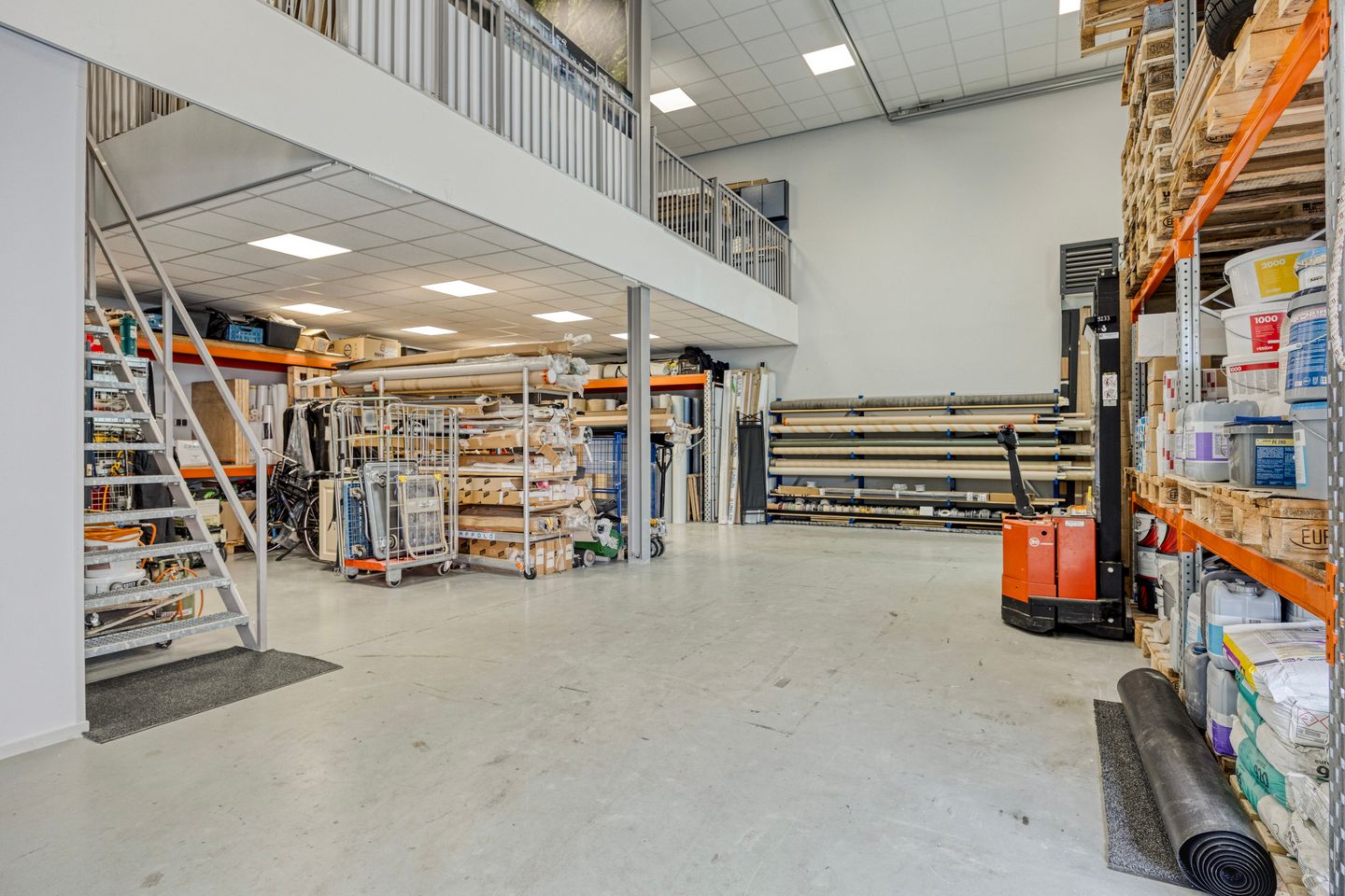 Bekijk foto 3 van Mart Stamhof 11