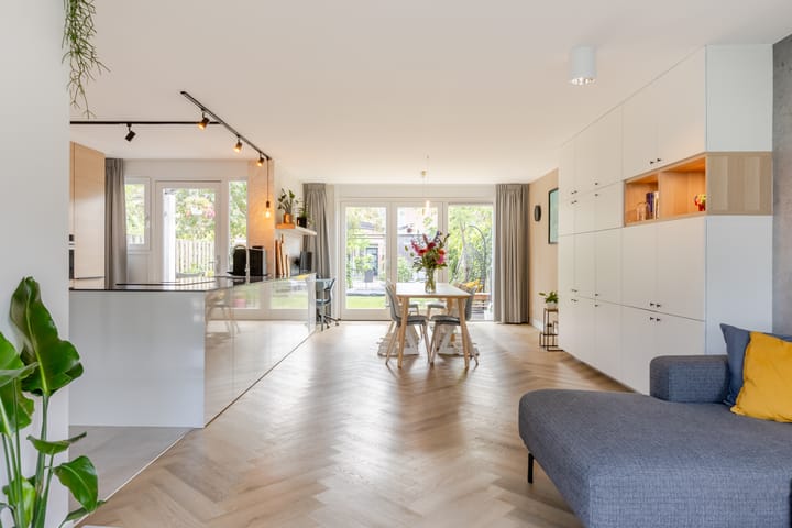 Foto 9 van Vrouwenmantel 45