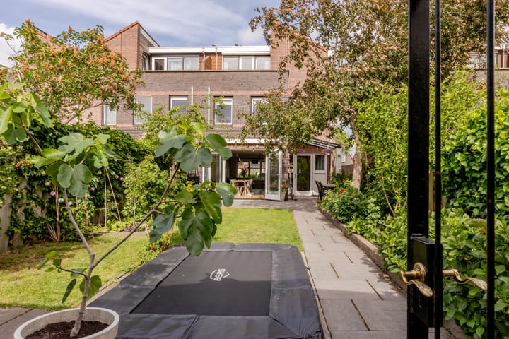 Foto 56 van Vrouwenmantel 45