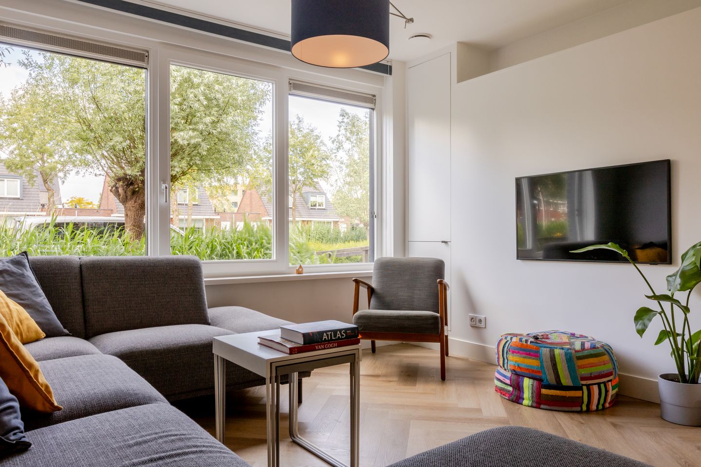 Foto 79 van Vrouwenmantel 45