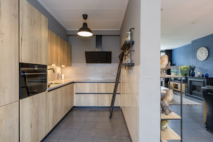 Foto 12 van Ruys de Beerenbrouckstraat 9