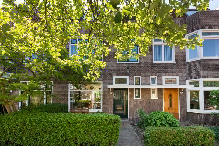 Adelheidstraat 16