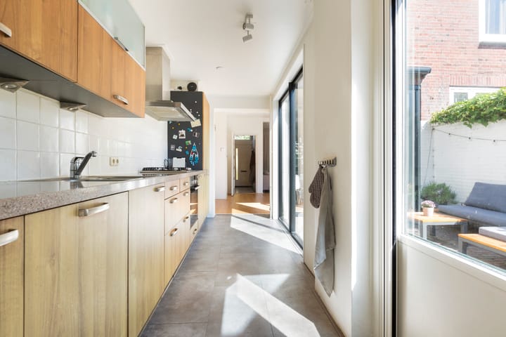 Foto 16 van Adelheidstraat 16