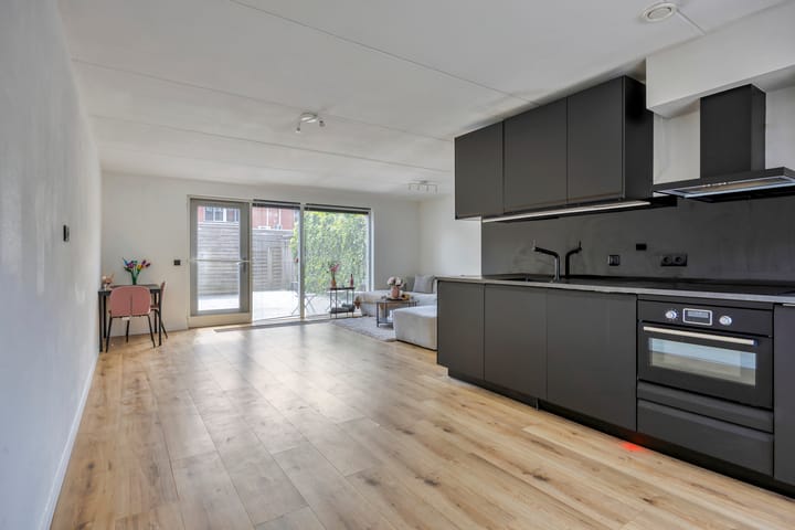 Foto 14 van Hollandiastraat 16