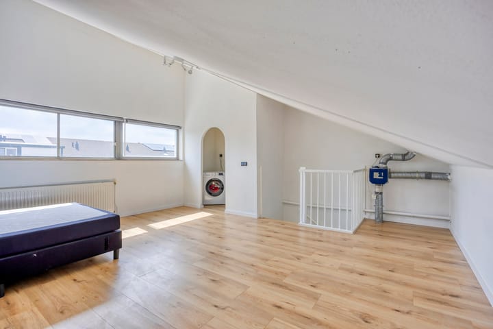 Foto 32 van Hollandiastraat 16