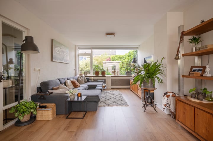 Photo 2 of Van Warmondlaan 1