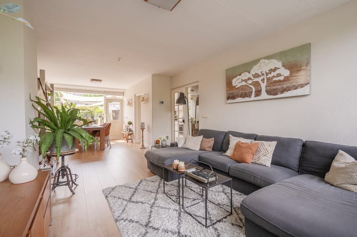 Photo 19 of Van Warmondlaan 1