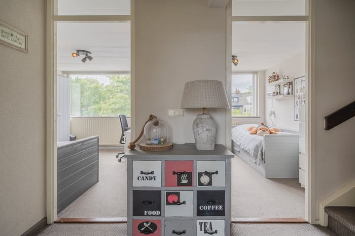 Photo 47 of Van Warmondlaan 1