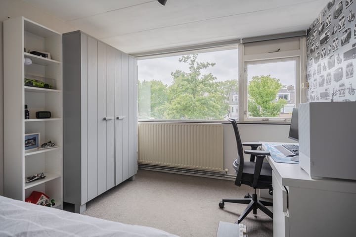 Photo 49 of Van Warmondlaan 1