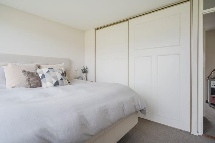 Photo 42 of Van Warmondlaan 1