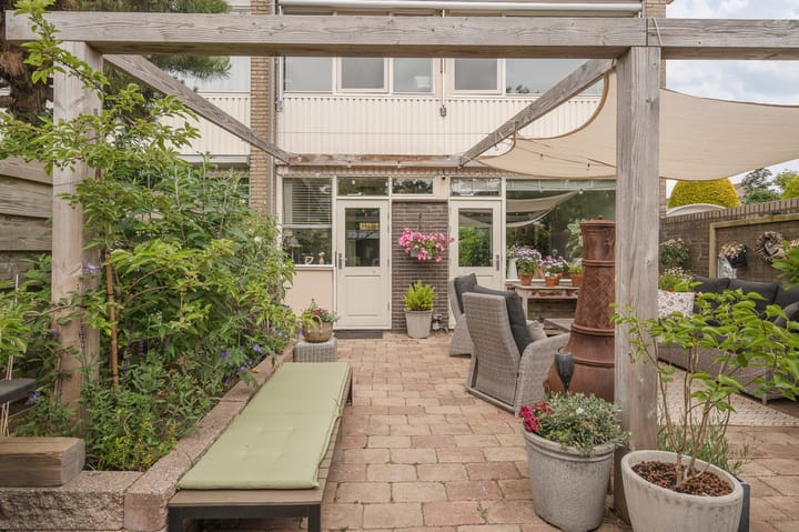 Photo 33 of Van Warmondlaan 1