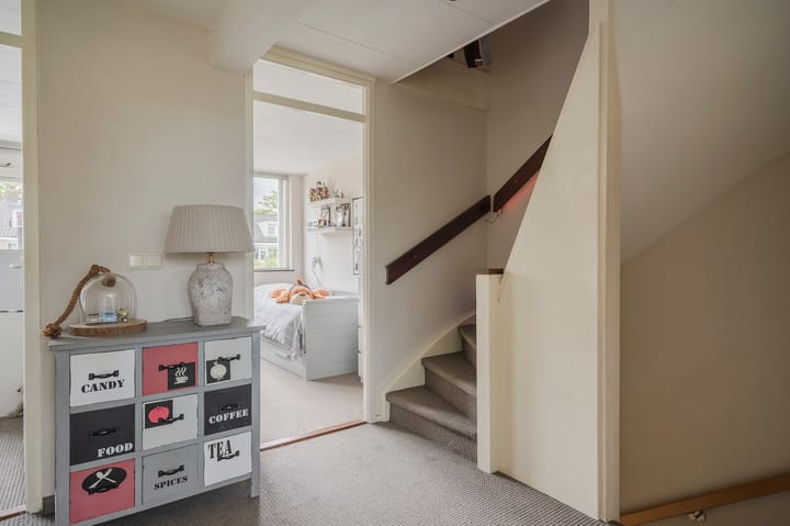 Photo 51 of Van Warmondlaan 1