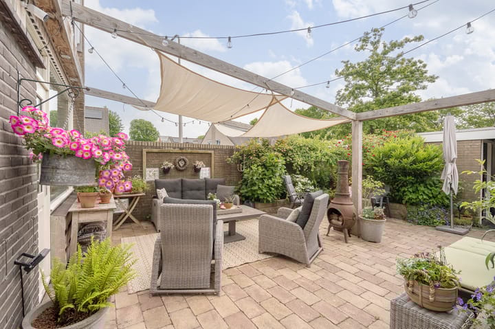 Photo 36 of Van Warmondlaan 1