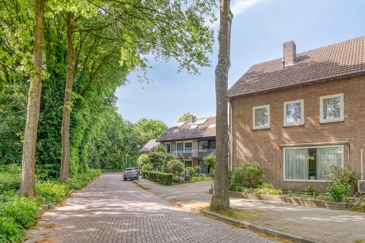 Foto 2 van Helenadal 8