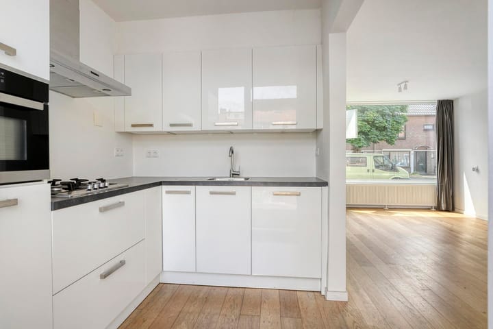 Foto 6 van Cornelis Bloemaertstraat 69