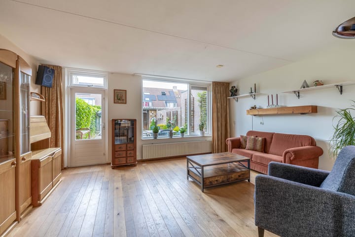 Foto 6 van Marga Klompéstraat 49