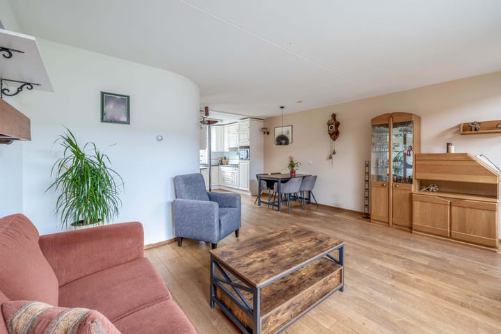 Foto 7 van Marga Klompéstraat 49