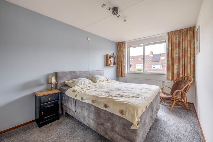 Foto 15 van Marga Klompéstraat 49