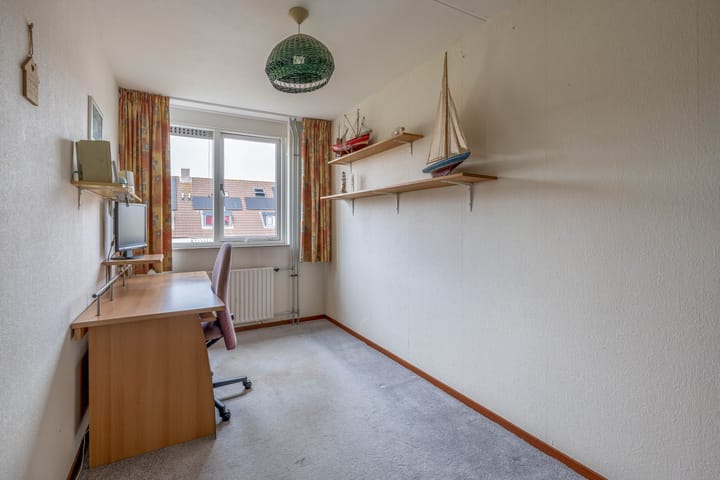 Foto 20 van Marga Klompéstraat 49